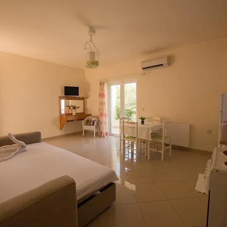 Villa Muses Poros Town Exterior photo