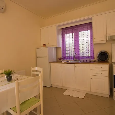 Villa Muses Poros Town Exterior photo